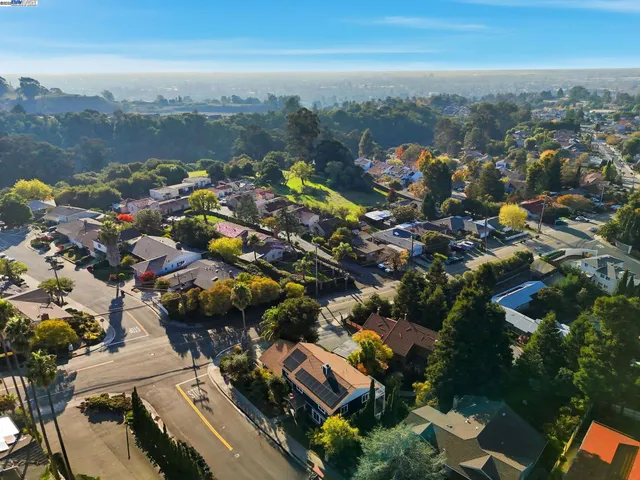 $950,000 | 1800 Weir Drive, Hayward, CA 94541