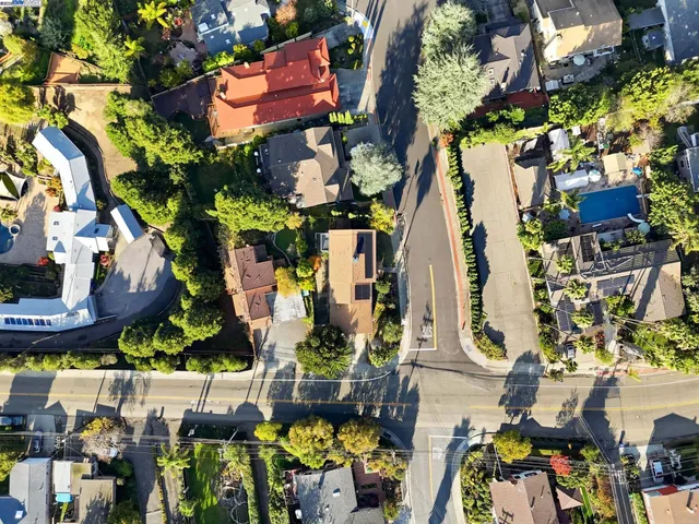 $950,000 | 1800 Weir Drive, Hayward, CA 94541