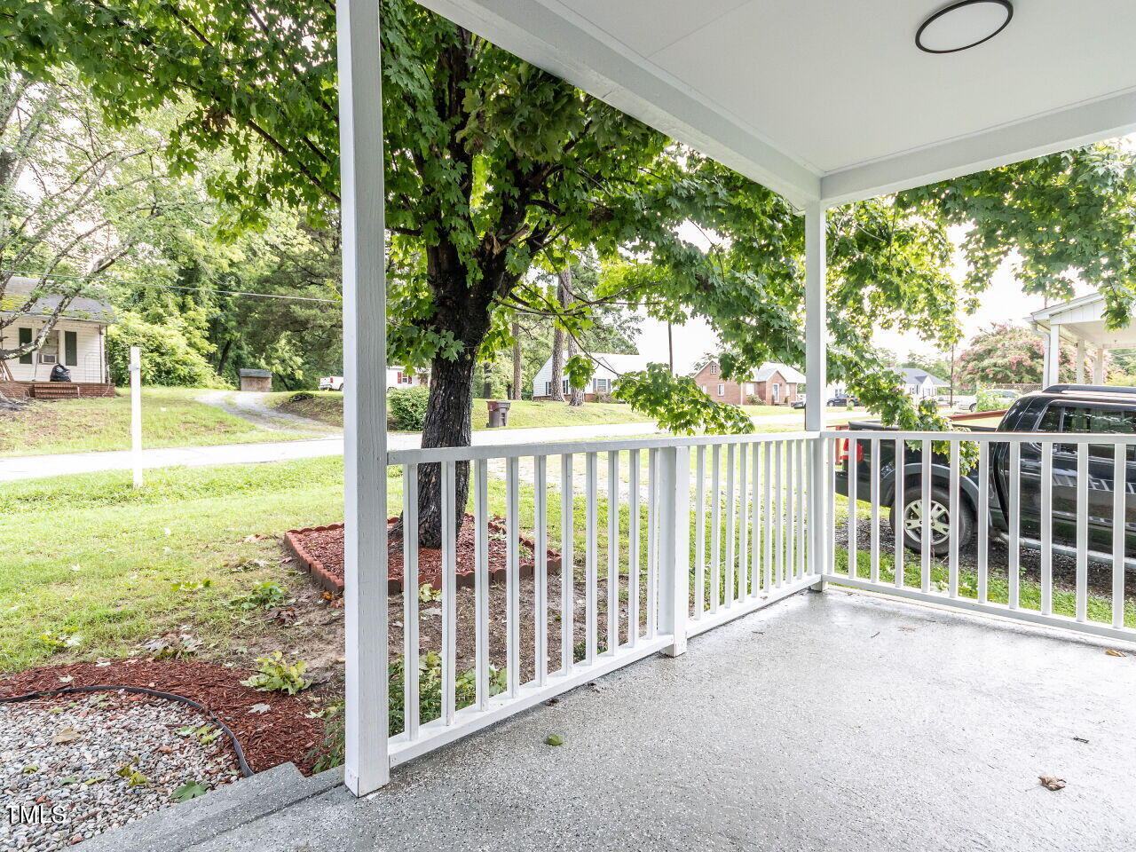 121 Clayton Street Roxboro, NC 27573 - Photo 4 of 29 004-1280x960-front-porch
