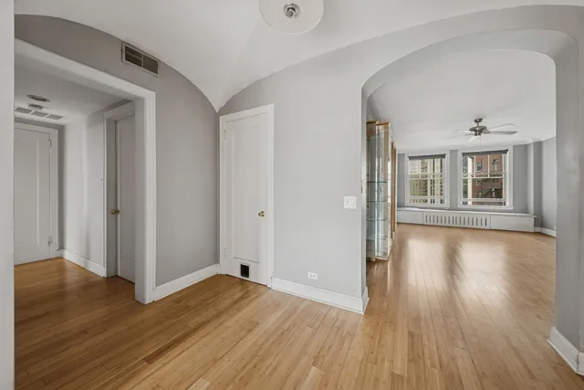 $475,000 | 2440 North Lakeview Avenue, Unit 11D, Chicago, IL 60614