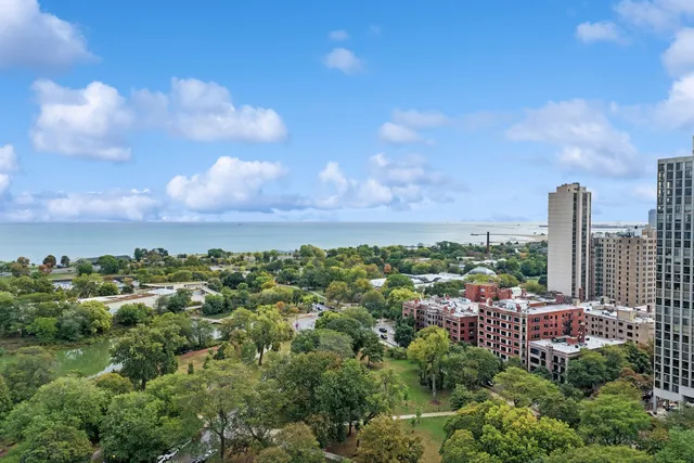 $475,000 | 2440 North Lakeview Avenue, Unit 11D, Chicago, IL 60614