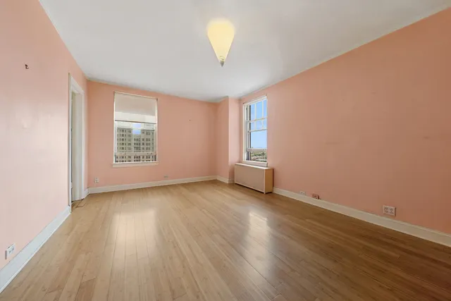 $475,000 | 2440 North Lakeview Avenue, Unit 11D, Chicago, IL 60614