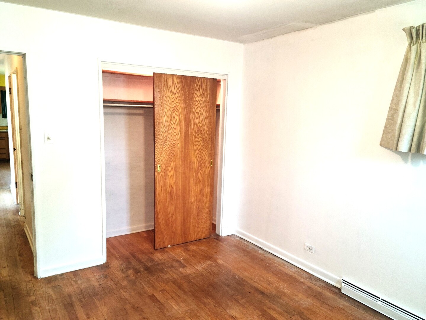 218 Princeton Street Addison, IL 60101 - Photo 13 of 30 Gallery Image 13