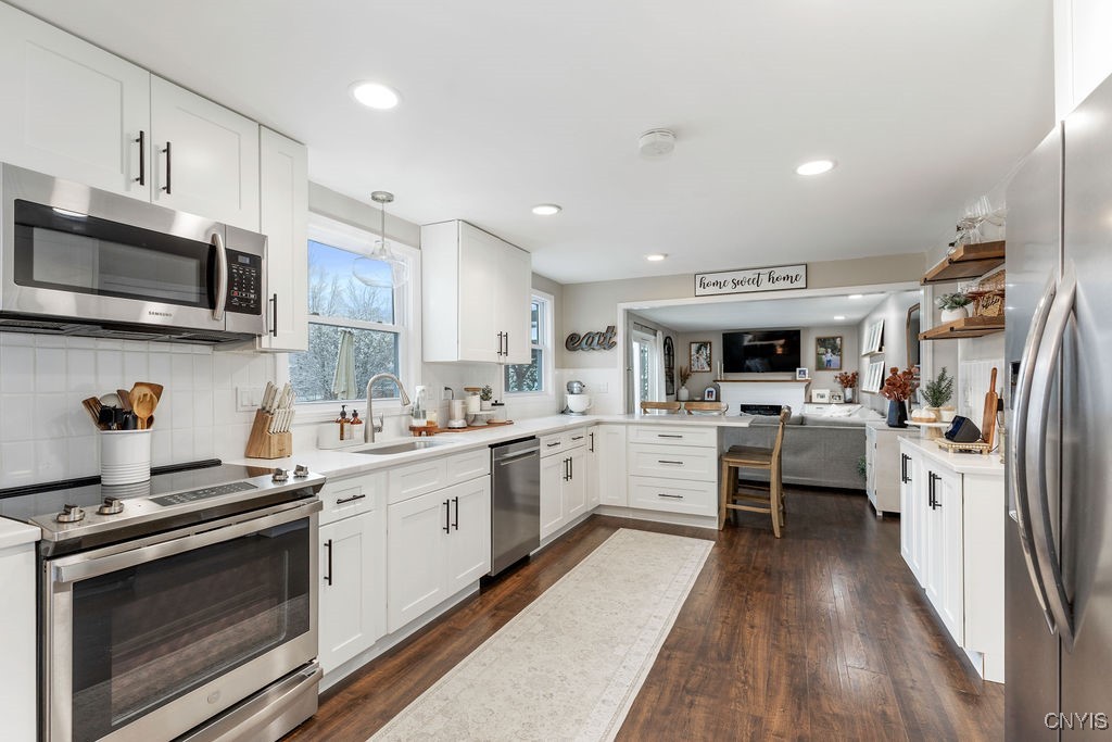 4265 Inverrary Drive Clay, NY 13090 - Photo 17 of 48