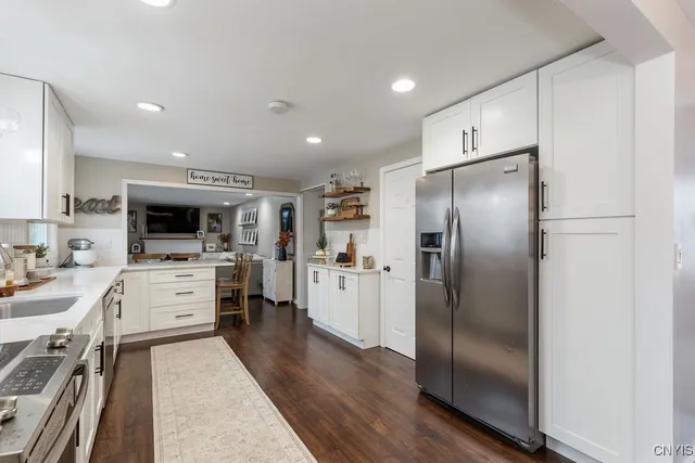 $379,900 | 4265 Inverrary Drive, Clay, NY 13090