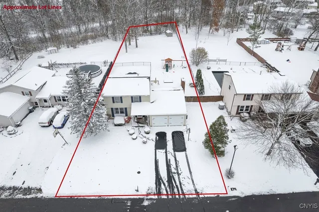 $379,900 | 4265 Inverrary Drive, Clay, NY 13090