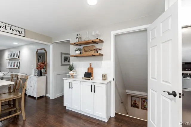 $379,900 | 4265 Inverrary Drive, Clay, NY 13090