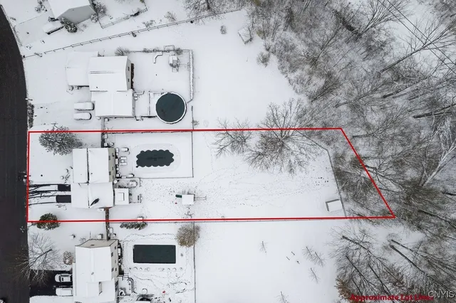 $379,900 | 4265 Inverrary Drive, Clay, NY 13090