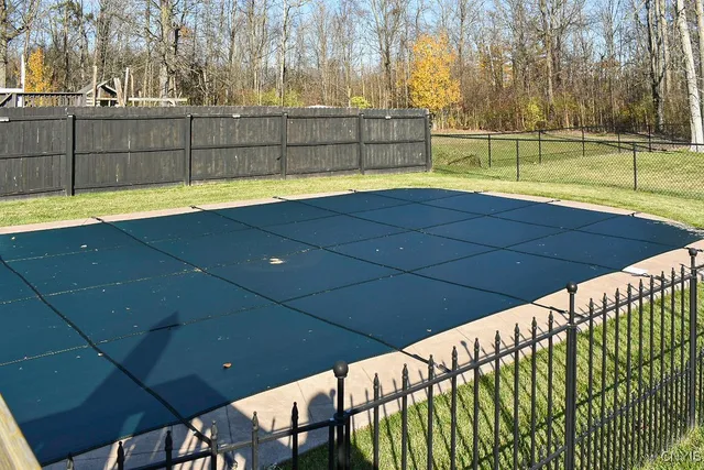 $379,900 | 4265 Inverrary Drive, Clay, NY 13090