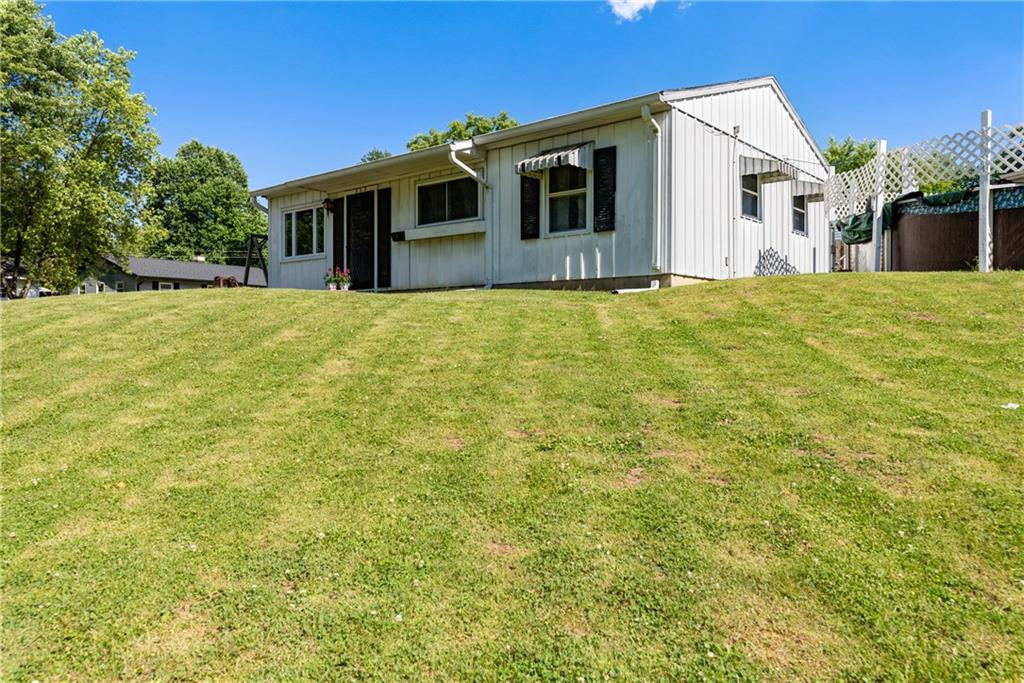 323 Eastman Road Chesterfield, IN 46017 - Photo 3 of 19