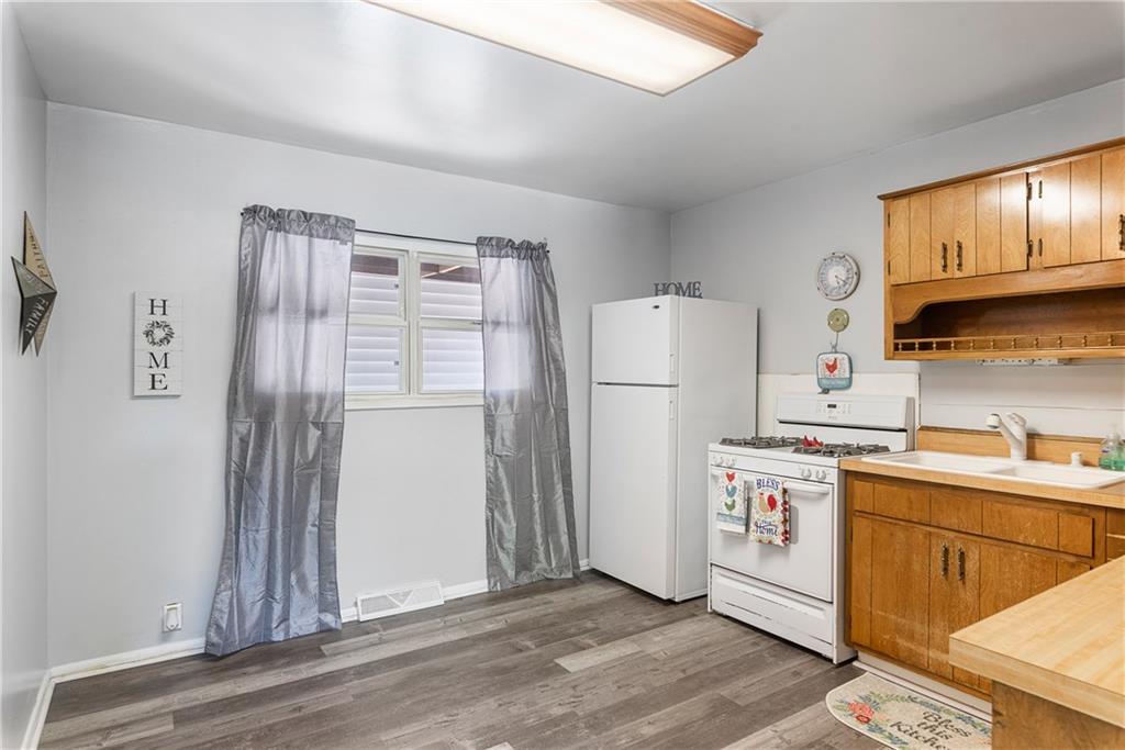 323 Eastman Road Chesterfield, IN 46017 - Photo 9 of 19