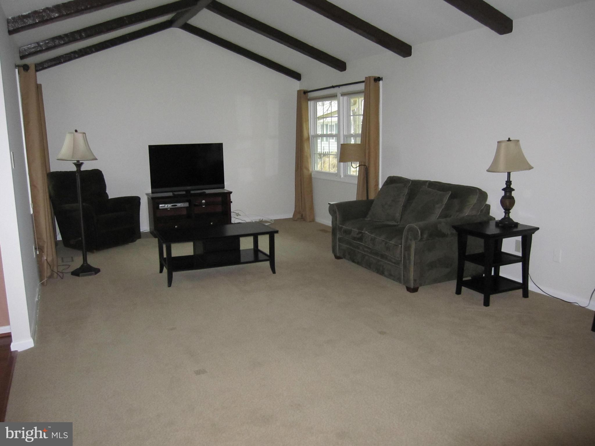 2947 Birchtree Lane Silver Spring, MD 20906 - Photo 9 of 25 Living Room