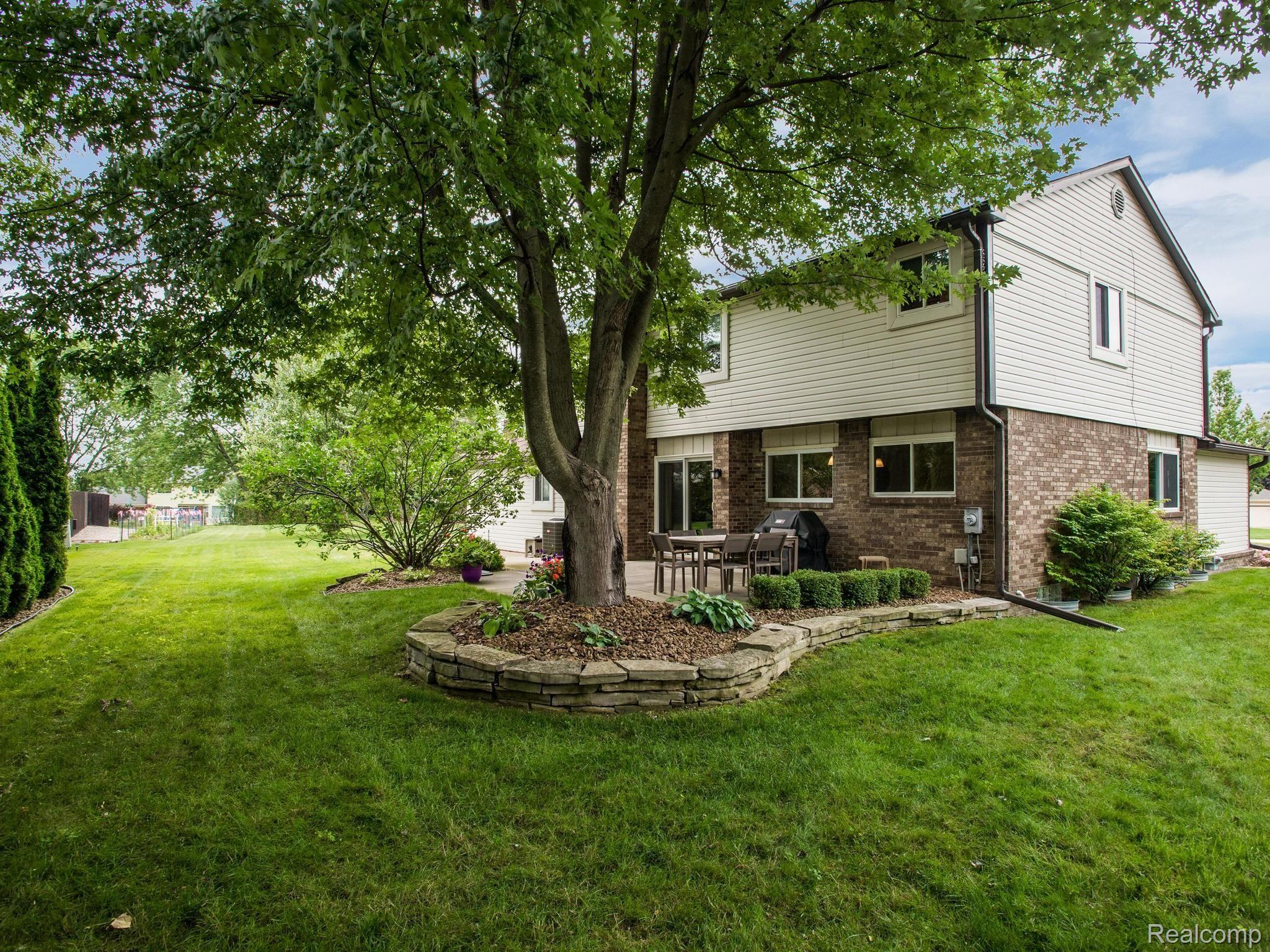843 Dumont Place Rochester, MI 48307 - Photo 26 of 31 843 Dumont Pl Rochester Hills-026-025-843 Dumont0026-MLS_Size.jpg