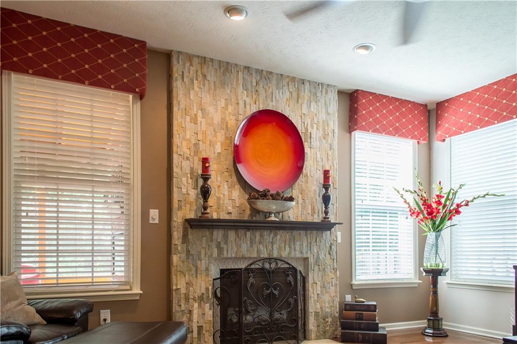 12386 Wolverton Way Fishers, IN 46037 - Photo 10 of 24 Gallery Image 10