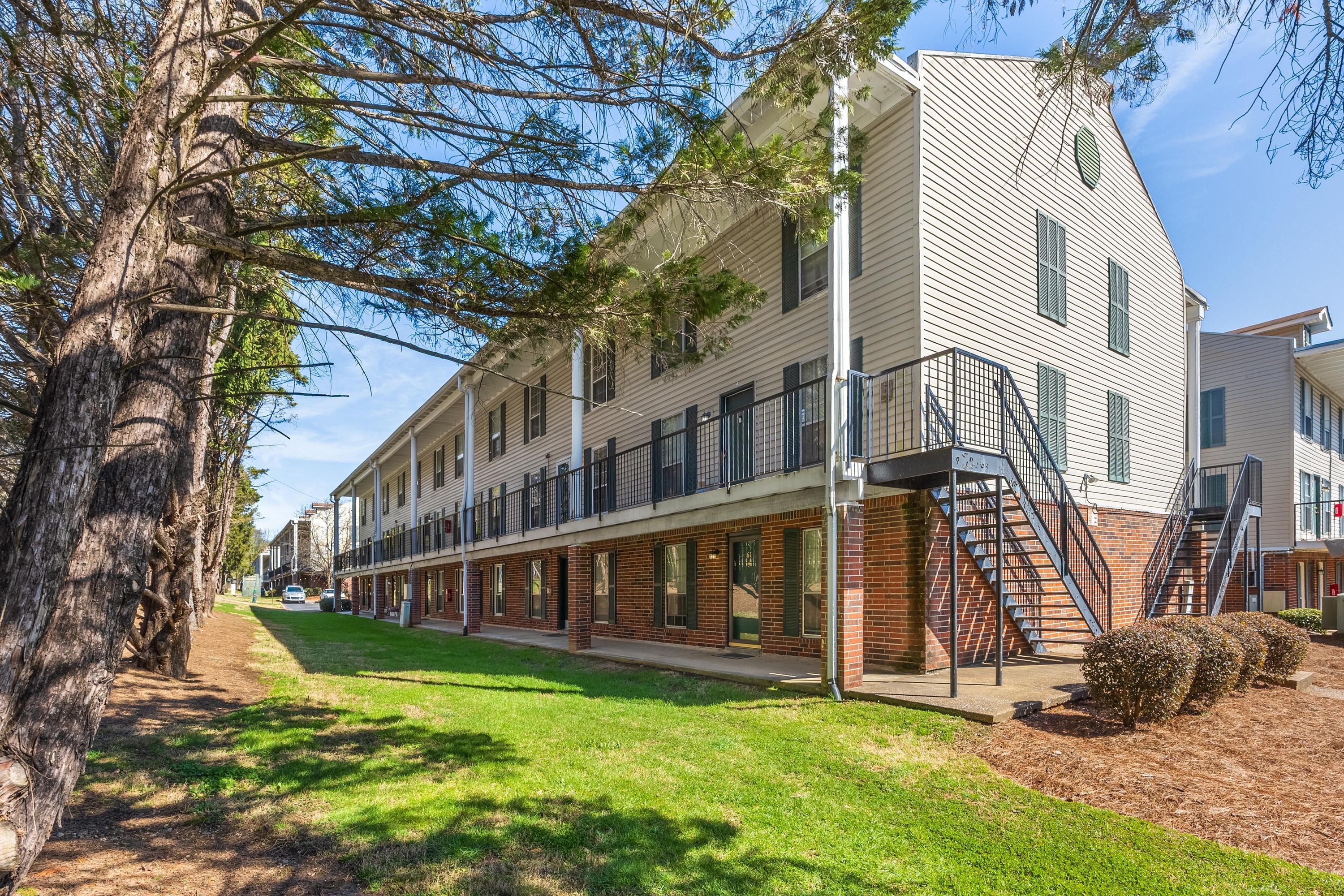 900 Mountain Creek Road, Unit E71 Chattanooga, TN 37405 - Photo 1 of 46 1