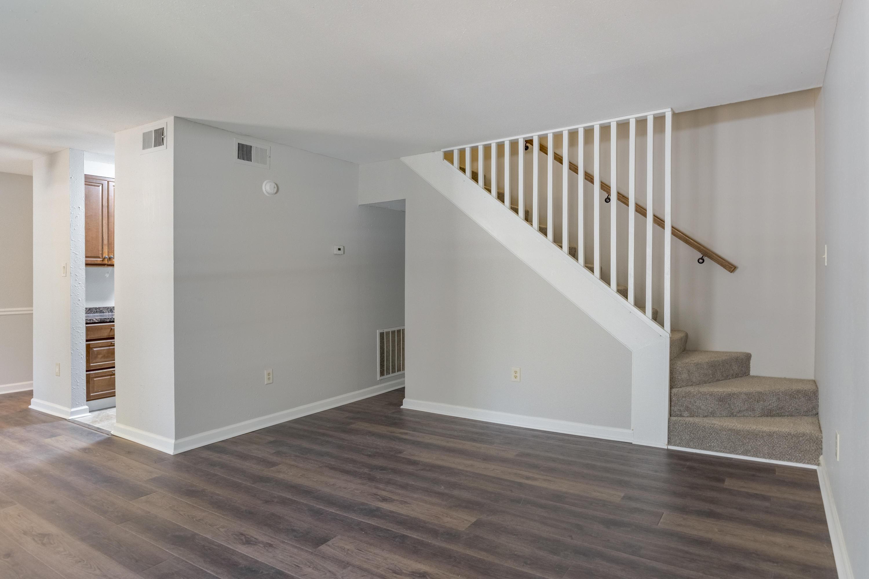 900 Mountain Creek Road, Unit E71 Chattanooga, TN 37405 - Photo 12 of 46 2026_02_February_900_Mountain_Creek_Rd_0