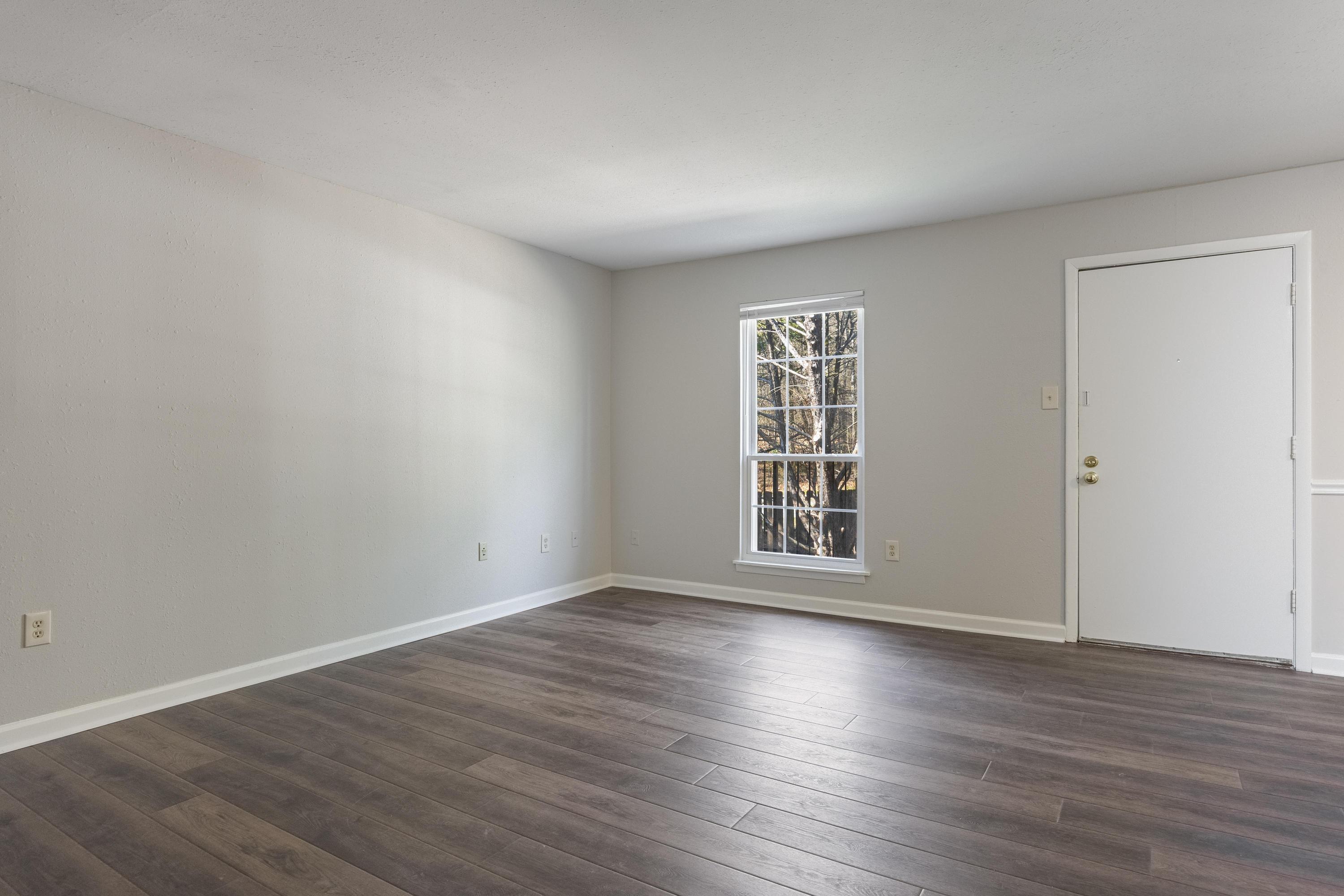 900 Mountain Creek Road, Unit E71 Chattanooga, TN 37405 - Photo 17 of 46 2026_02_February_900_Mountain_Creek_Rd_0