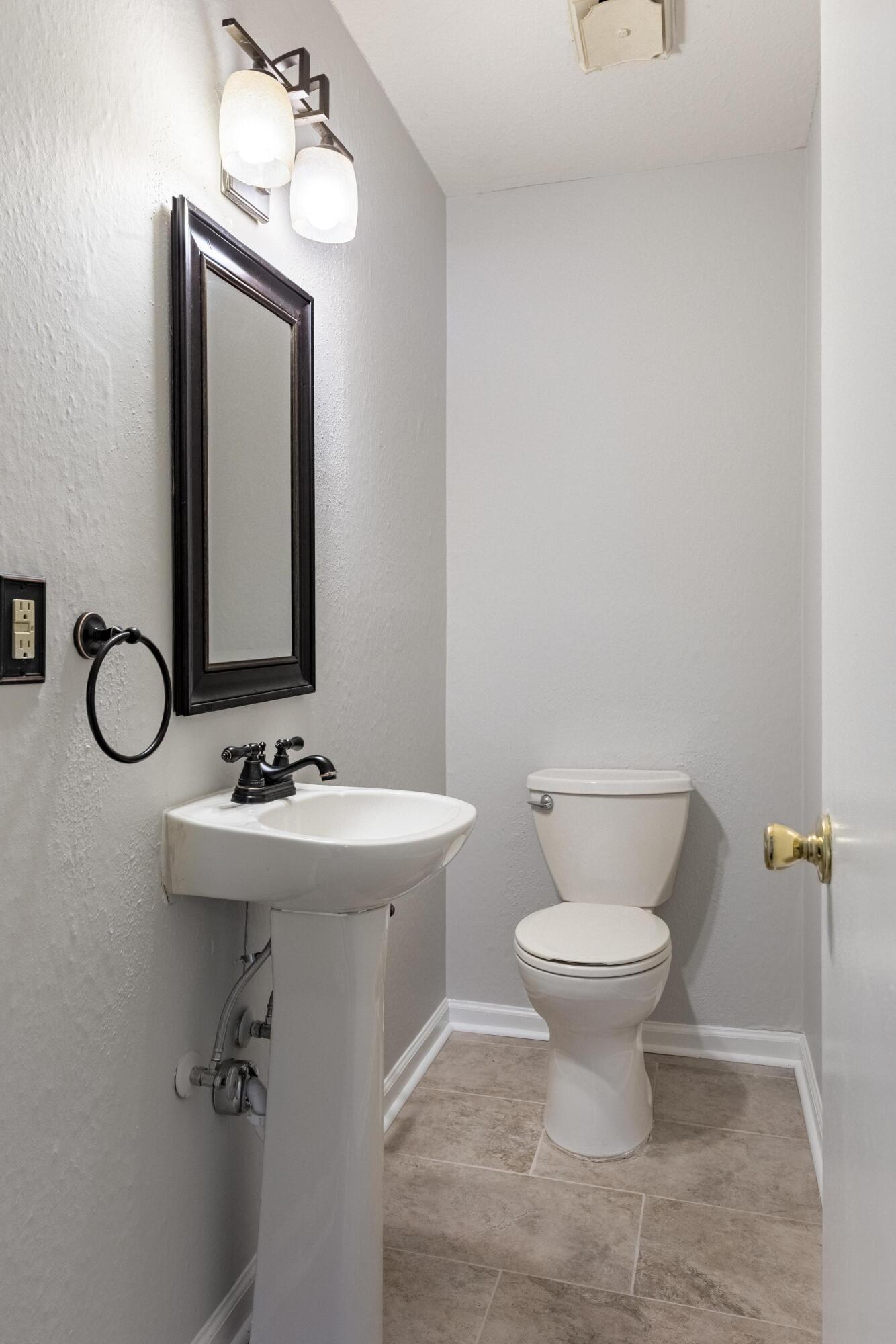 900 Mountain Creek Road, Unit E71 Chattanooga, TN 37405 - Photo 19 of 46 2026_02_February_900_Mountain_Creek_Rd_0