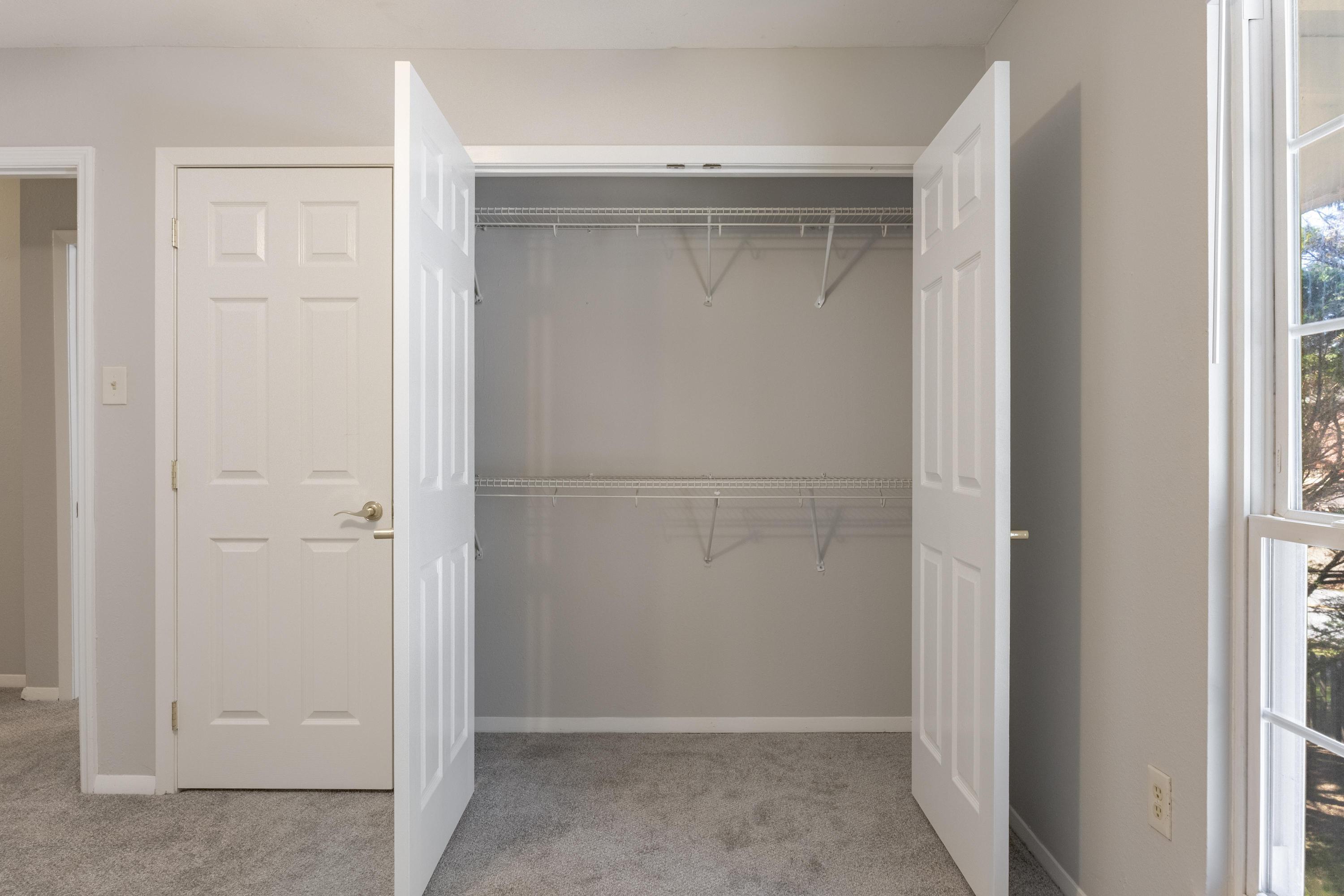 900 Mountain Creek Road, Unit E71 Chattanooga, TN 37405 - Photo 24 of 46 2026_02_February_900_Mountain_Creek_Rd_0