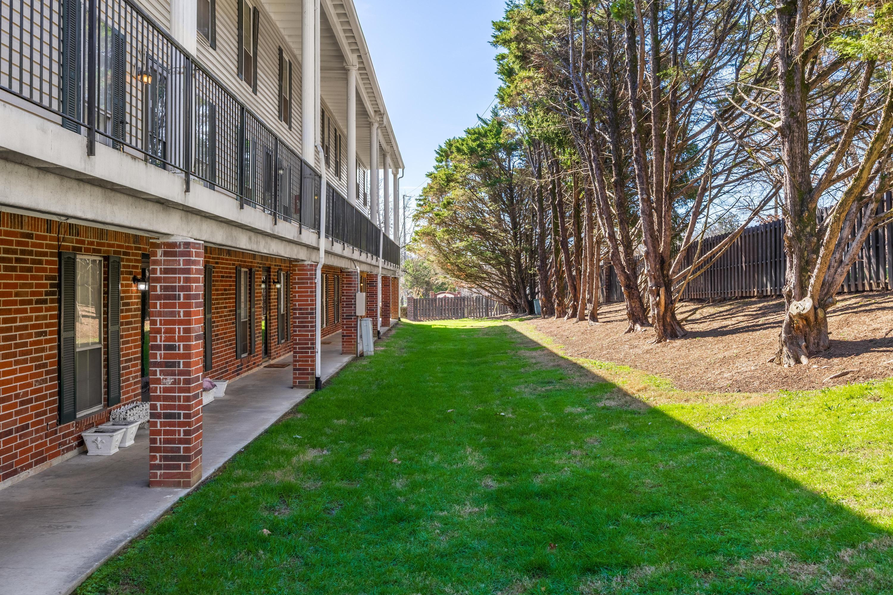 900 Mountain Creek Road, Unit E71 Chattanooga, TN 37405 - Photo 32 of 46 1