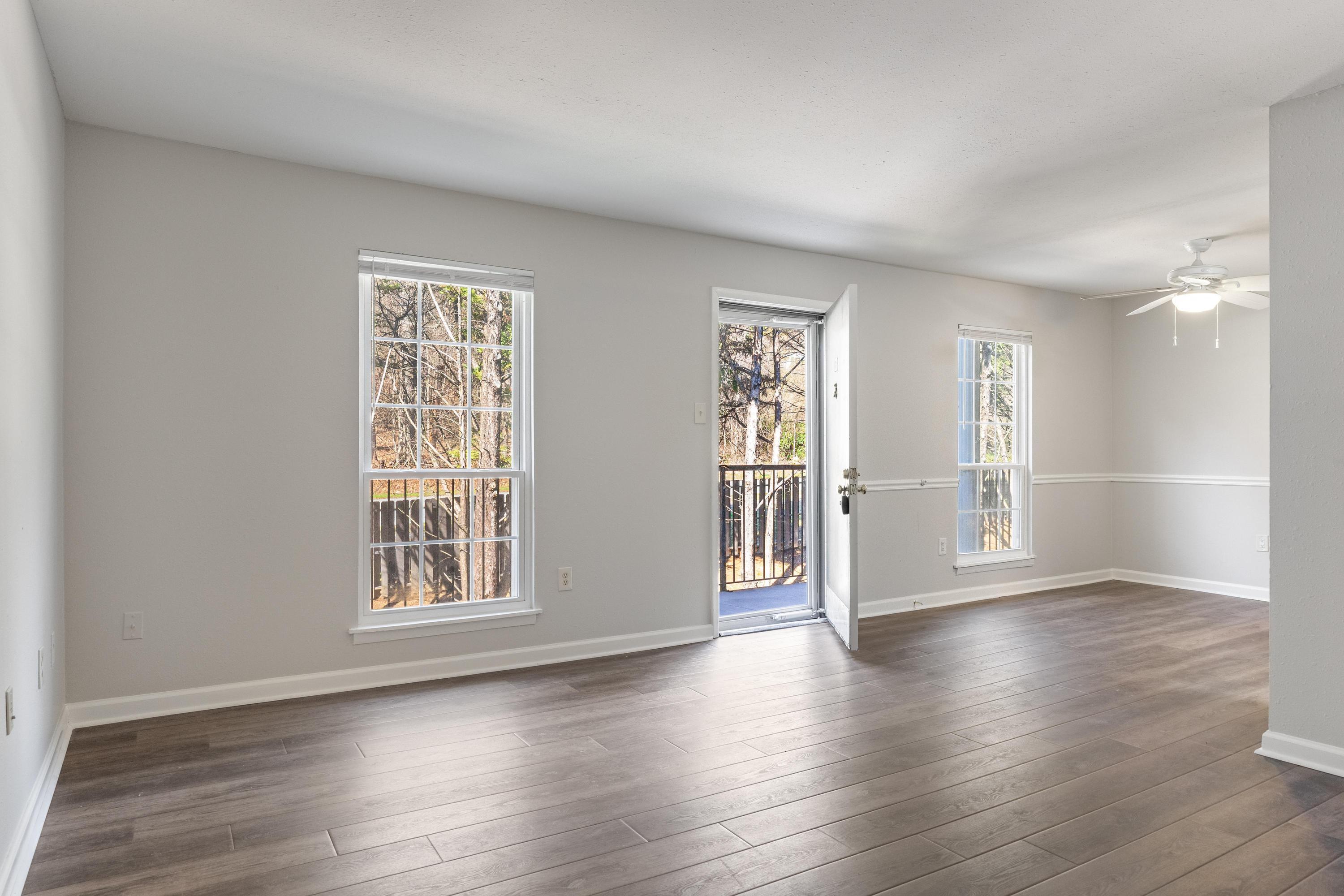 900 Mountain Creek Road, Unit E71 Chattanooga, TN 37405 - Photo 4 of 46 2026_02_February_900_Mountain_Creek_Rd_0