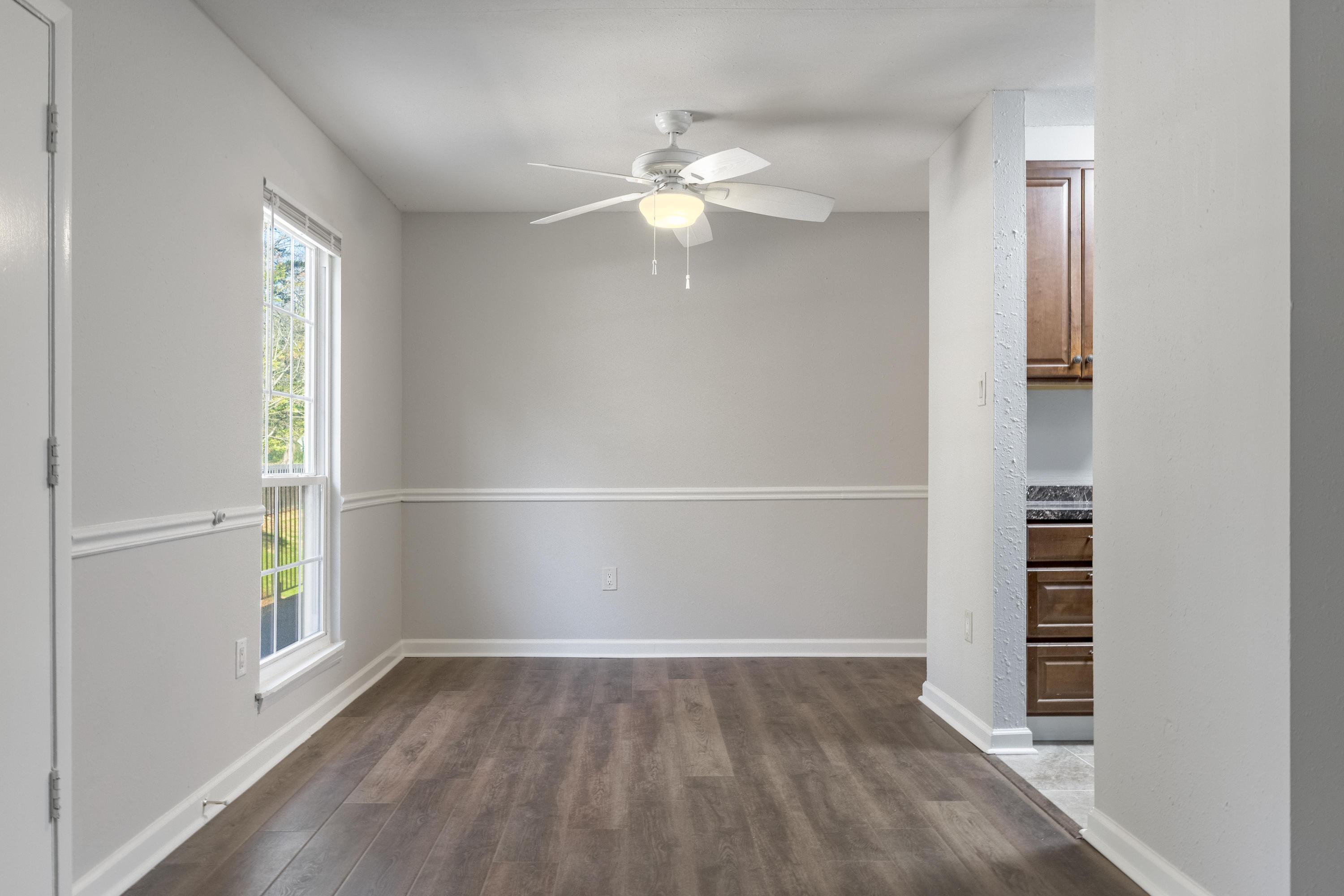 900 Mountain Creek Road, Unit E71 Chattanooga, TN 37405 - Photo 5 of 46 2026_02_February_900_Mountain_Creek_Rd_0