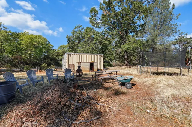 a view of outdoor space yard and patio