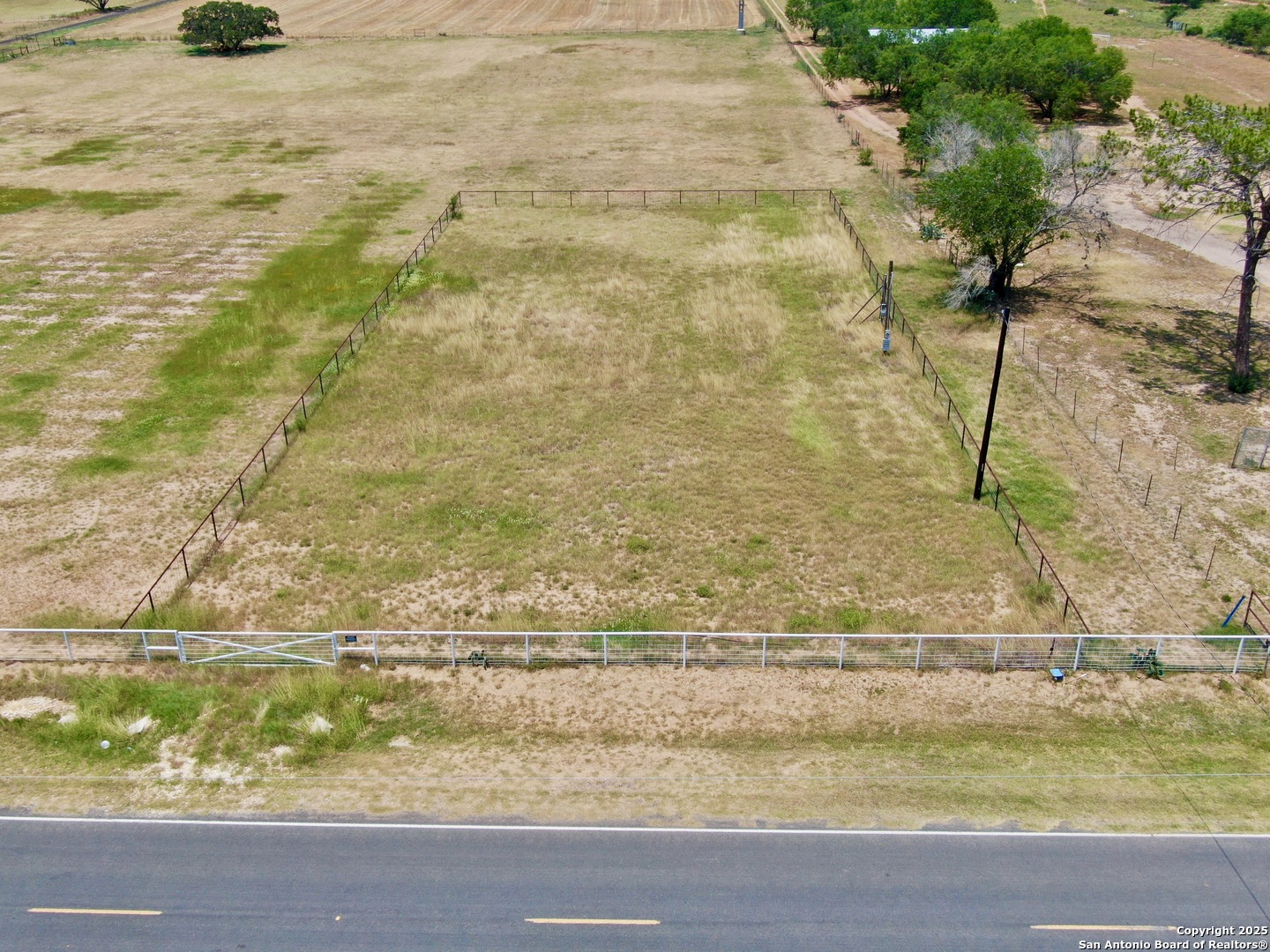 12555-3 Briggs Road Atascosa, TX 78002 - Photo 2 of 8