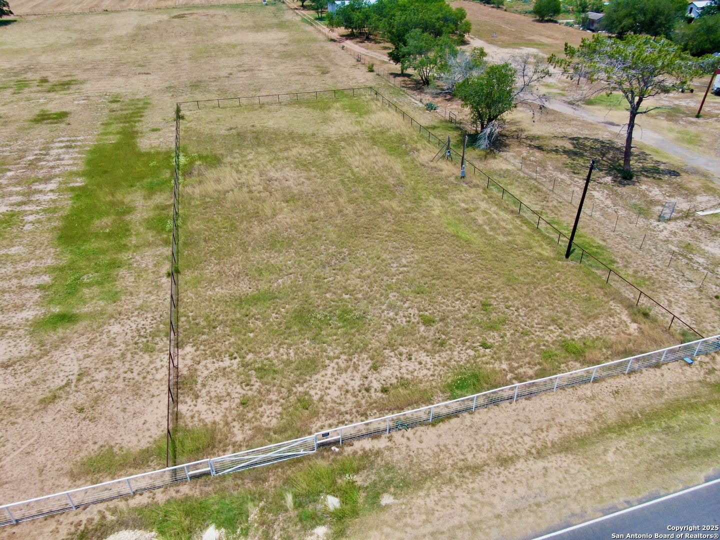 12555-3 Briggs Road Atascosa, TX 78002 - Photo 7 of 8
