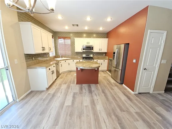 $2,250 | 10915 Vista Marbella Avenue, Las Vegas, NV 89144