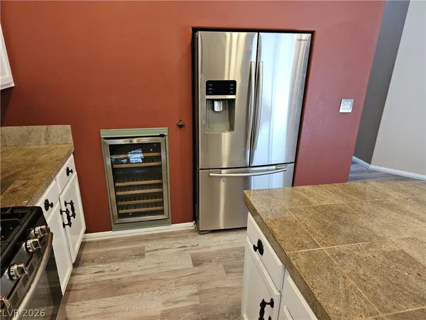 $2,250 | 10915 Vista Marbella Avenue, Las Vegas, NV 89144