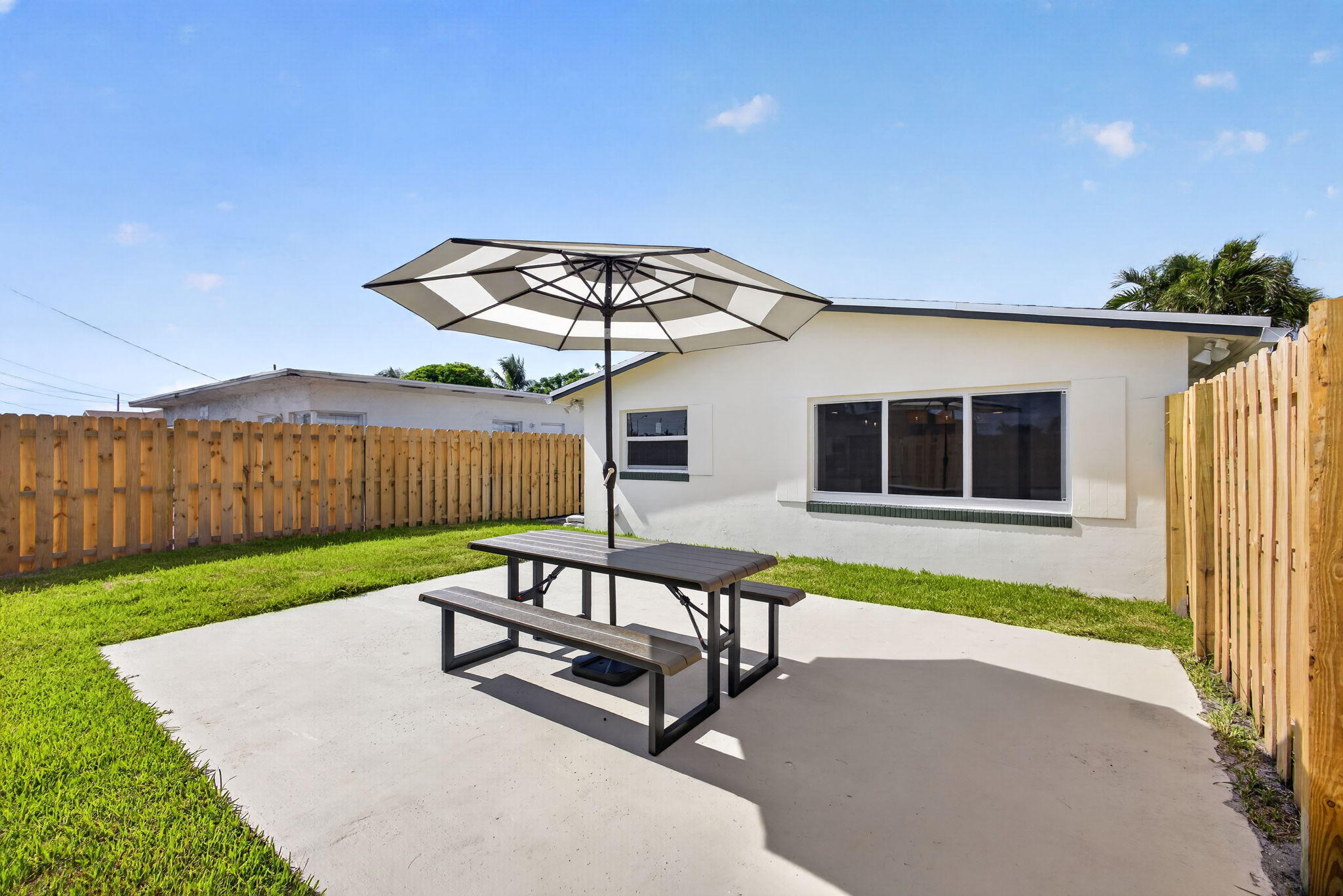 665 West 7th Street Riviera Beach, FL 33404 - Photo 45 of 62 North side open patio