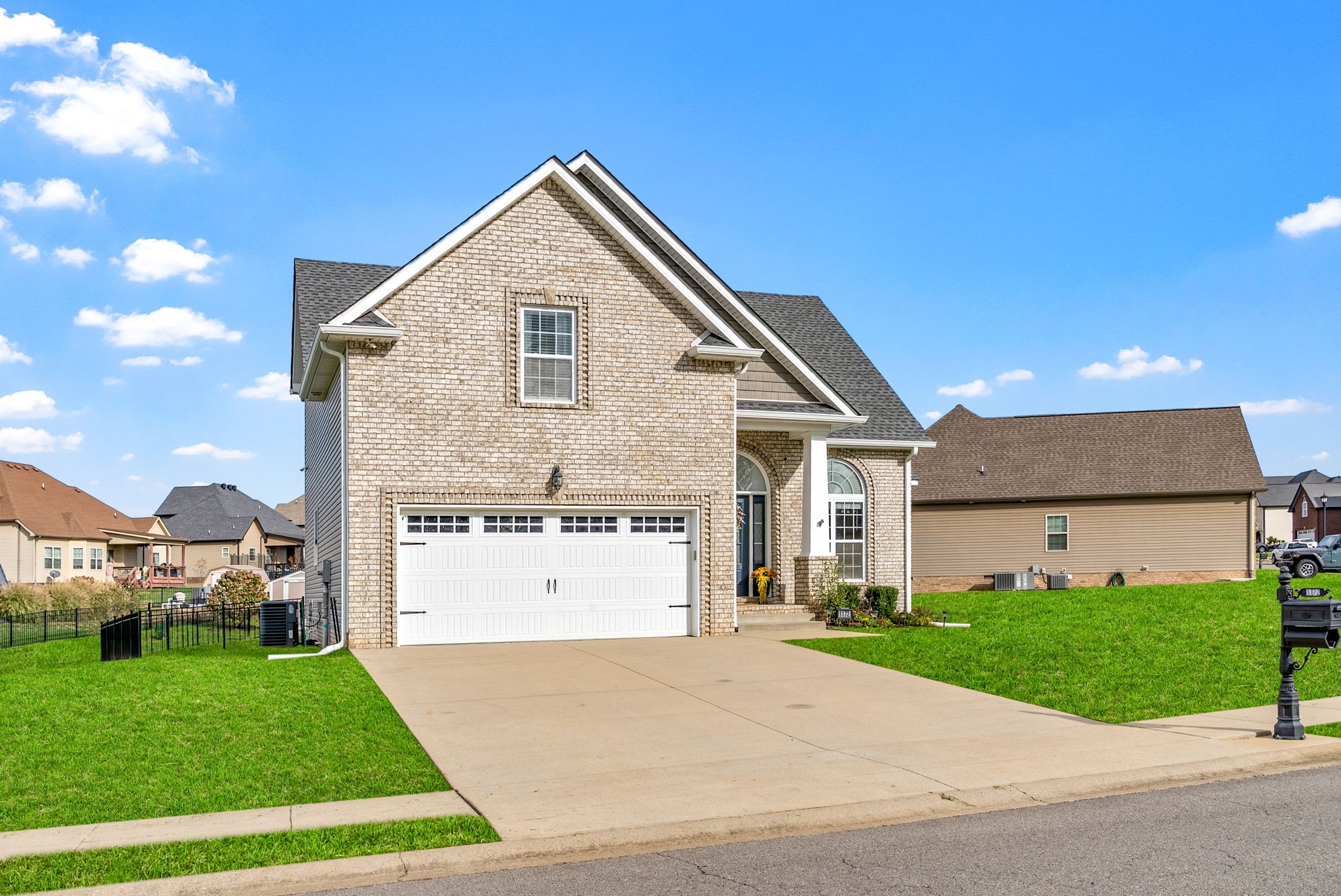 1172 Upland Terrace Clarksville, TN 37043 - Photo 3 of 40