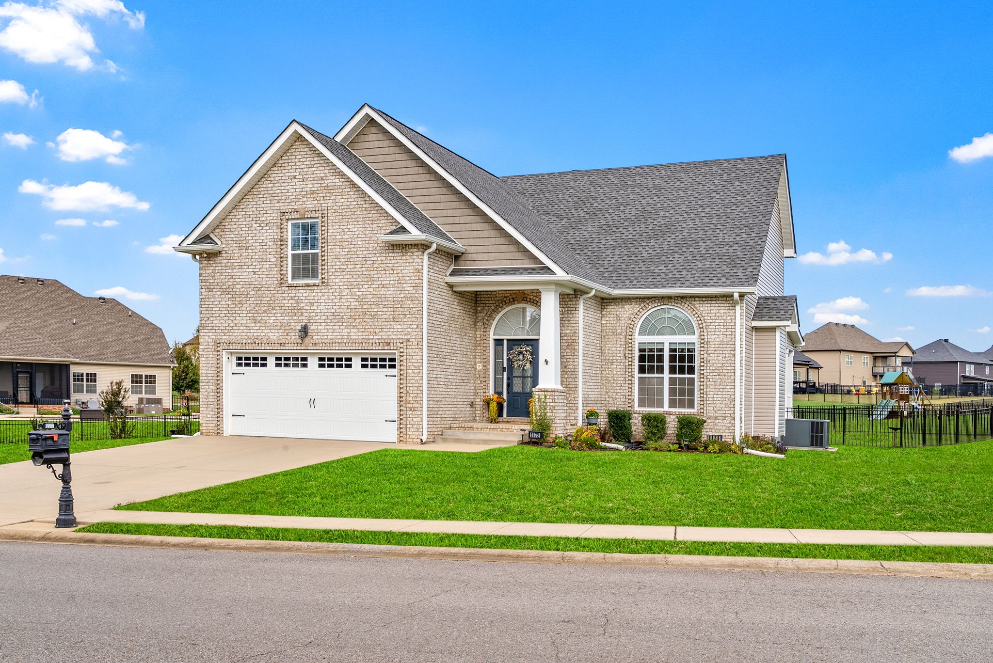 1172 Upland Terrace Clarksville, TN 37043 - Photo 4 of 40