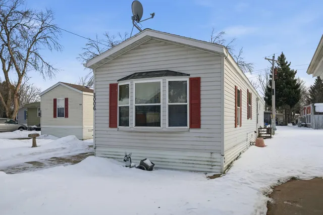 $49,900 | 2006 Flamingo Drive Northeast, Andover, MN 55304