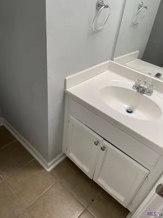 $875 | 5124 Brightside View Drive, Unit 3, Baton Rouge, LA 70820