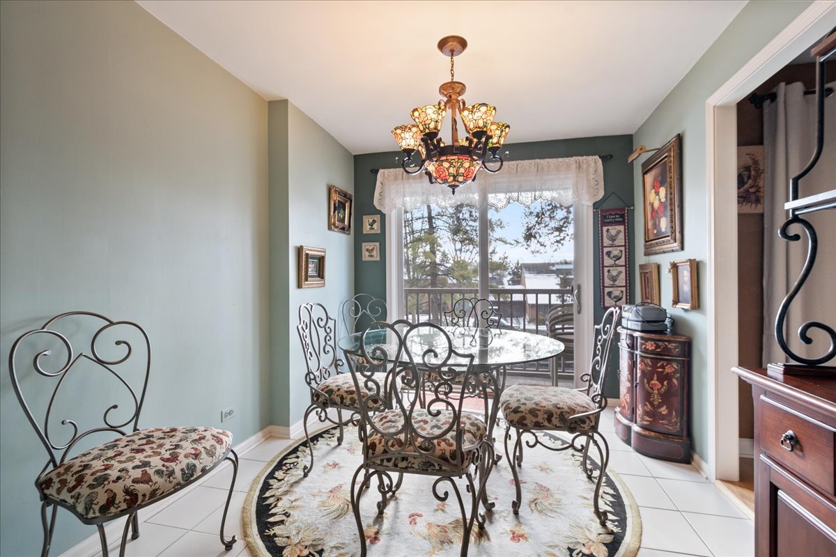 22 Park Lane, Unit 220 Park Ridge, IL 60068 - Photo 20 of 34