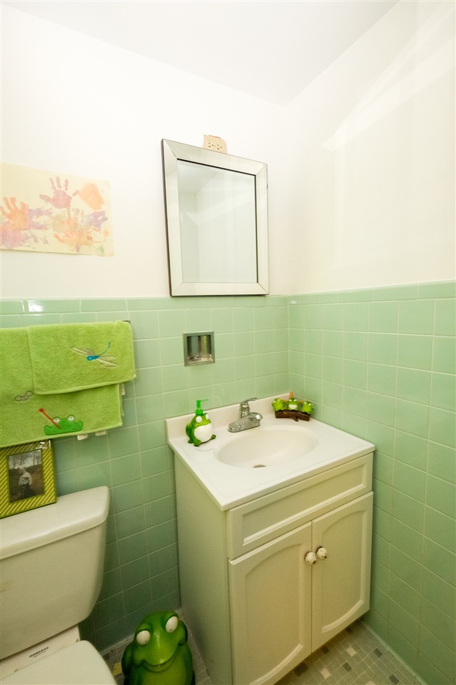 515 South Alpine Road Rockford, IL 61108 - Photo 15 of 25 a utility room with dryer and washer