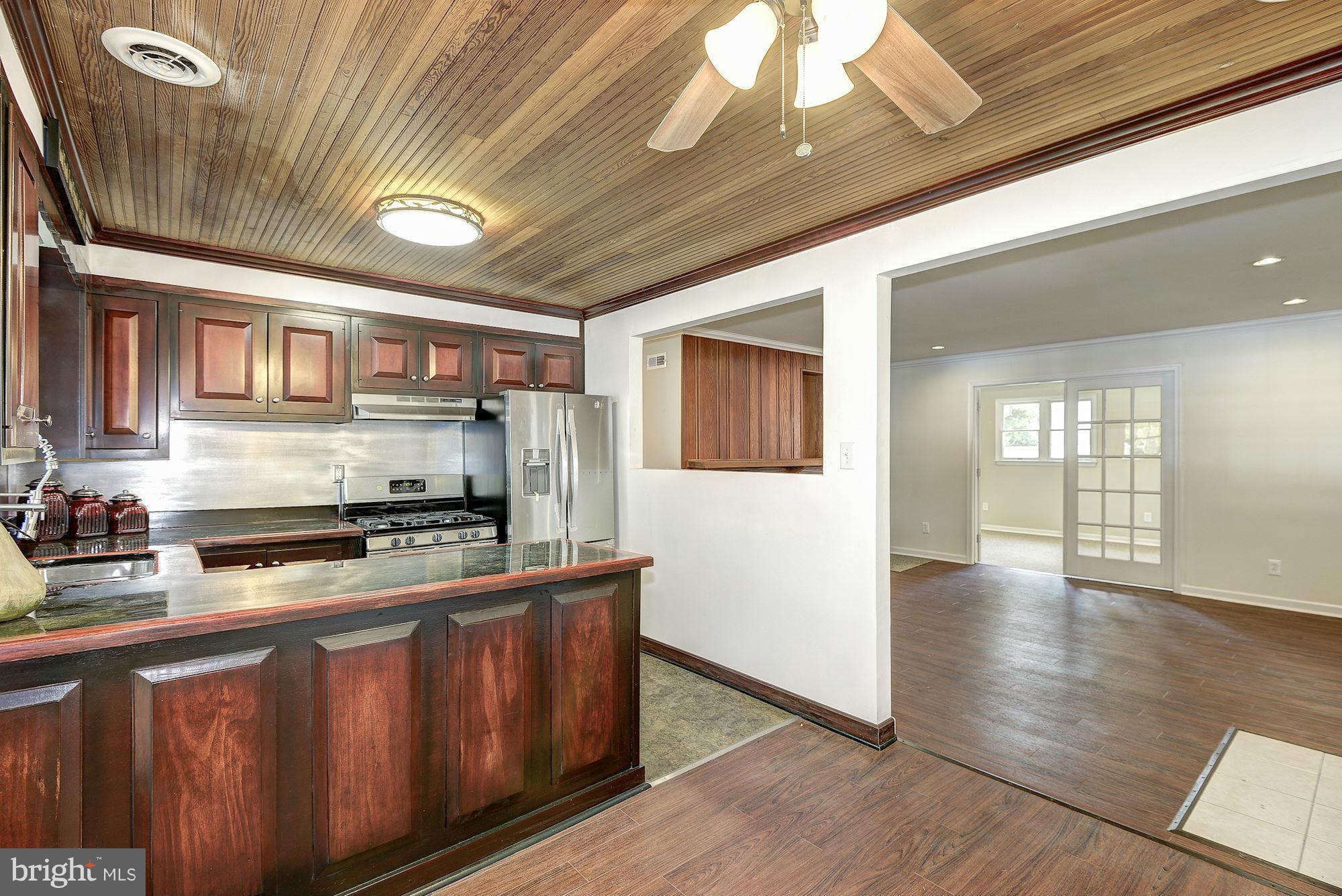 8104 Frye Road Alexandria, VA 22309 - Photo 4 of 21 Kitchen