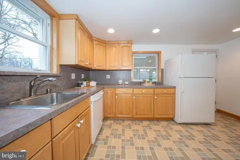 $525,000 | 329 St James Road, West Chester, PA 19380