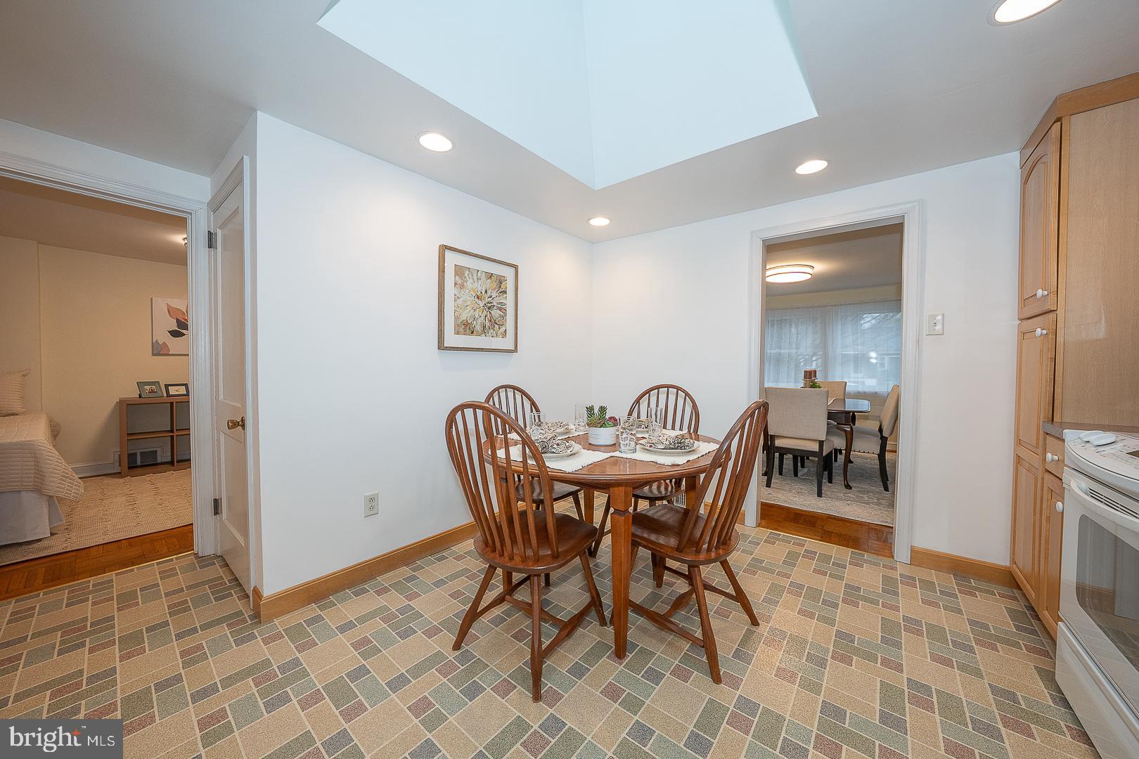 329 St James Road West Chester, PA 19380 - Photo 15 of 46