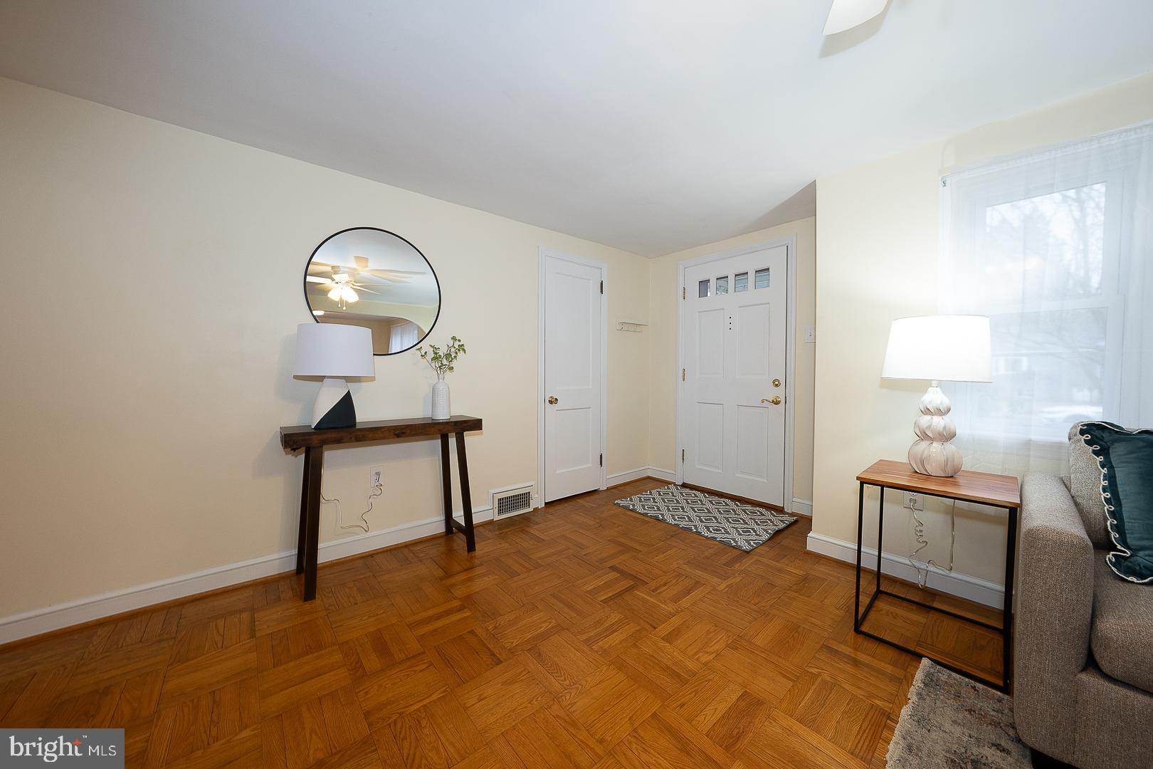 329 St James Road West Chester, PA 19380 - Photo 4 of 46