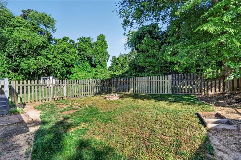 3086 Caldwell Road Northeast Atlanta, GA 30341 - Photo 3 of 11 a garden view