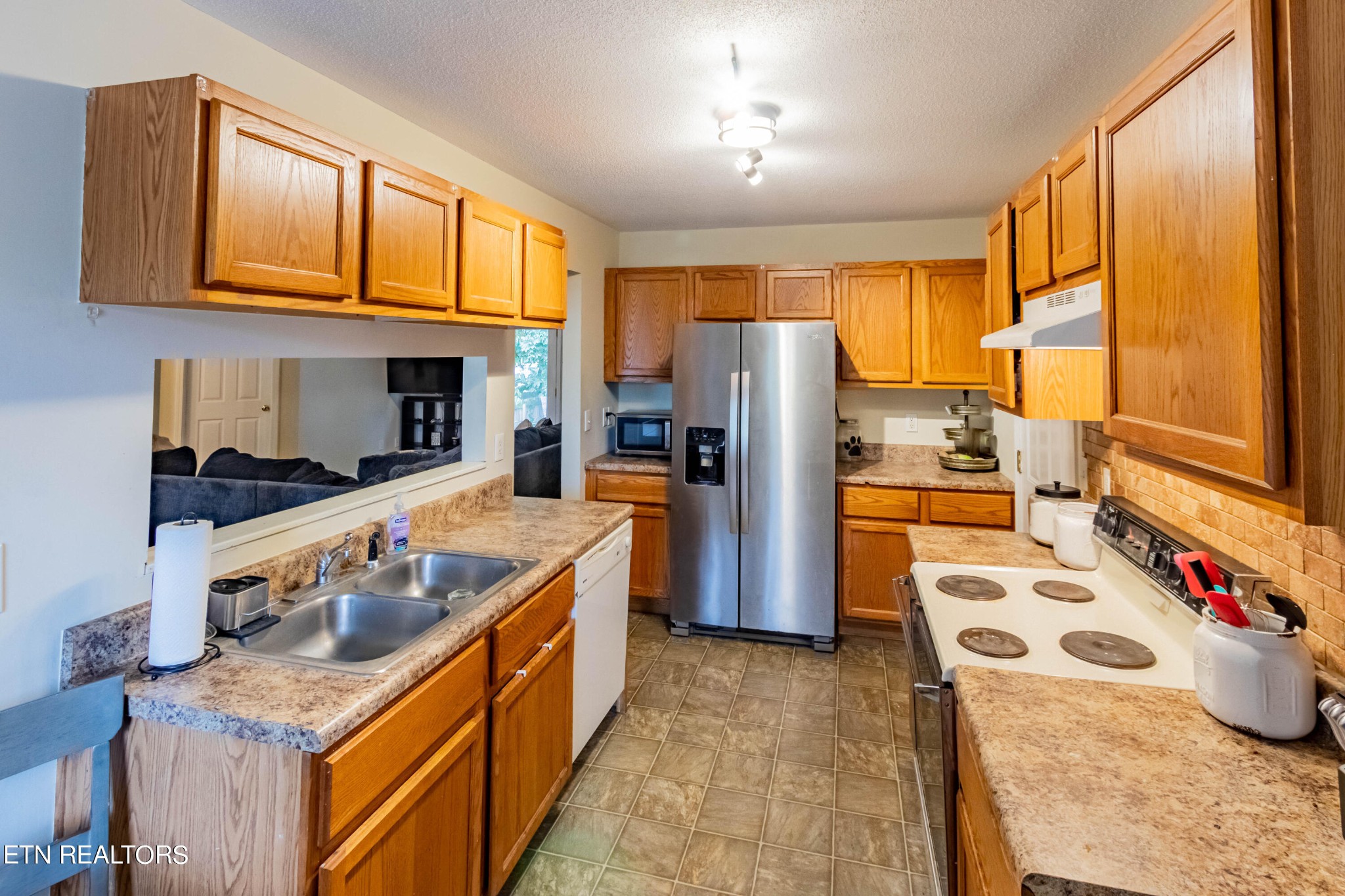 6629 Hugh Willis Road Powell, TN 37849 - Photo 8 of 13 Gallery Image 8