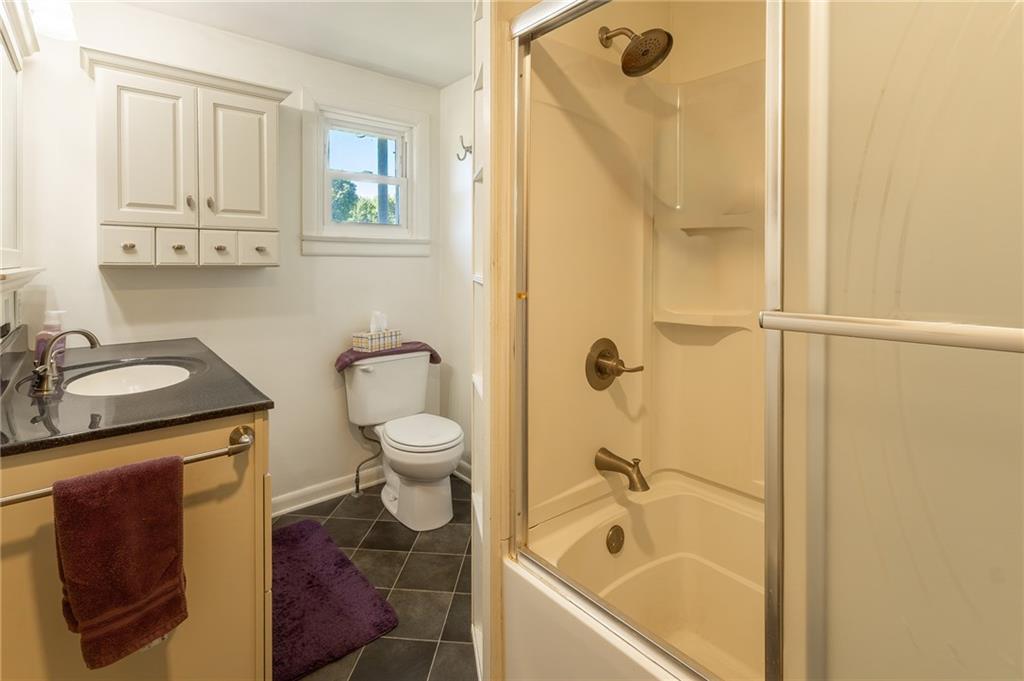 610 North Liberty Road Grove City, PA 16127 - Photo 12 of 21