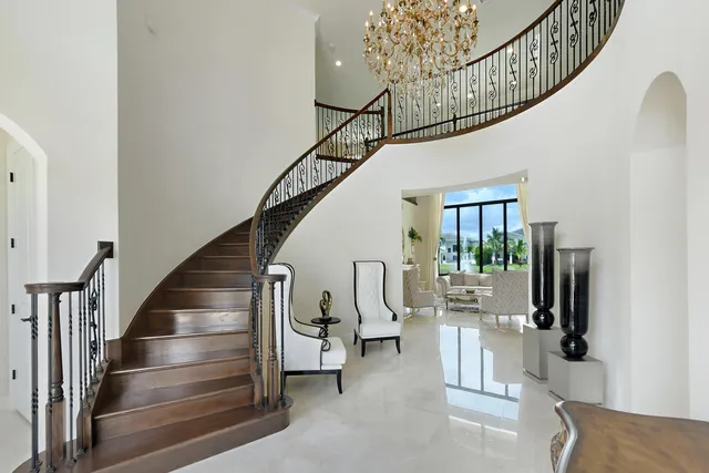 a view of entryway and hall