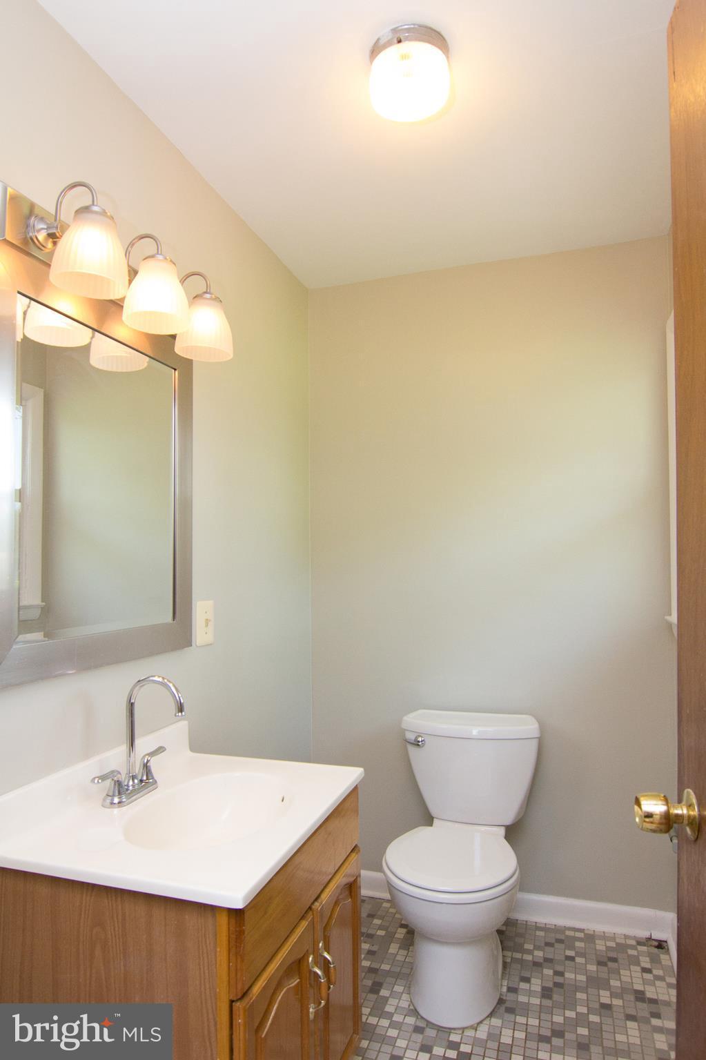 1731 Bollinger Road Westminster, MD 21157 - Photo 13 of 26 1/2 Bath (Master)