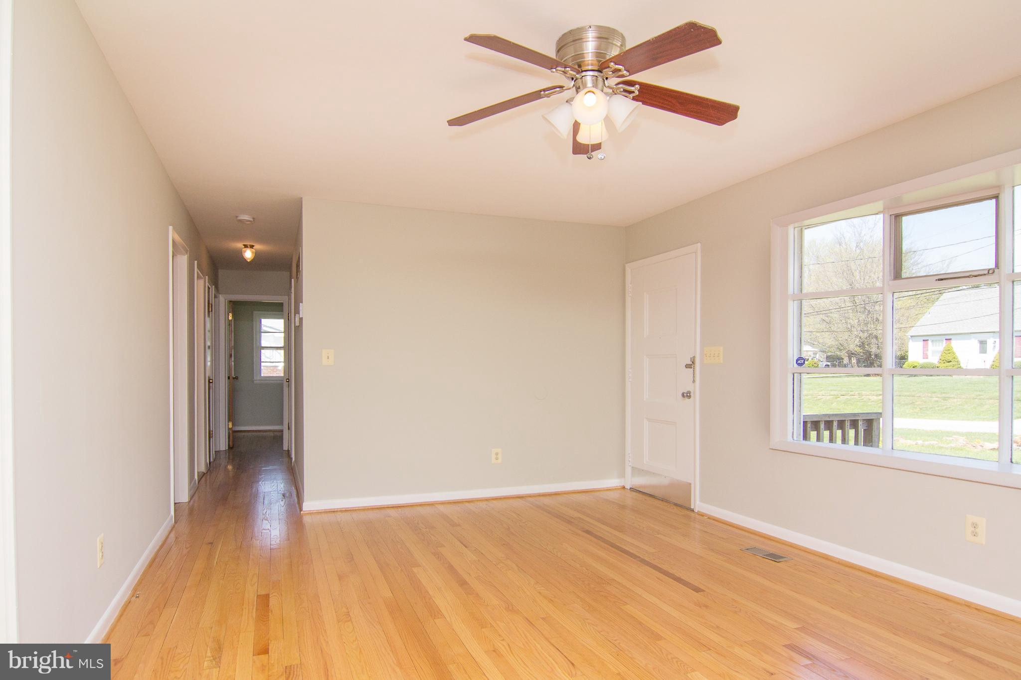 1731 Bollinger Road Westminster, MD 21157 - Photo 4 of 26 Living Room