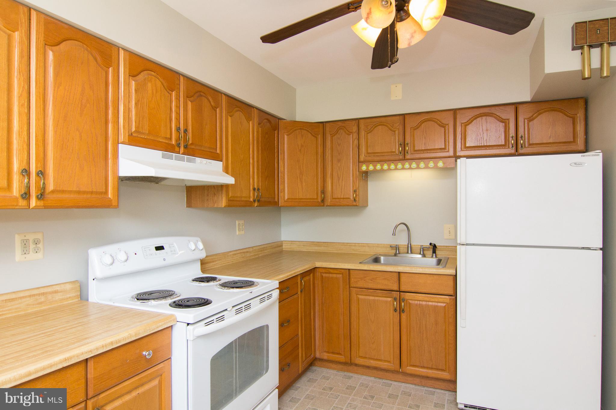 1731 Bollinger Road Westminster, MD 21157 - Photo 8 of 26 Kitchen