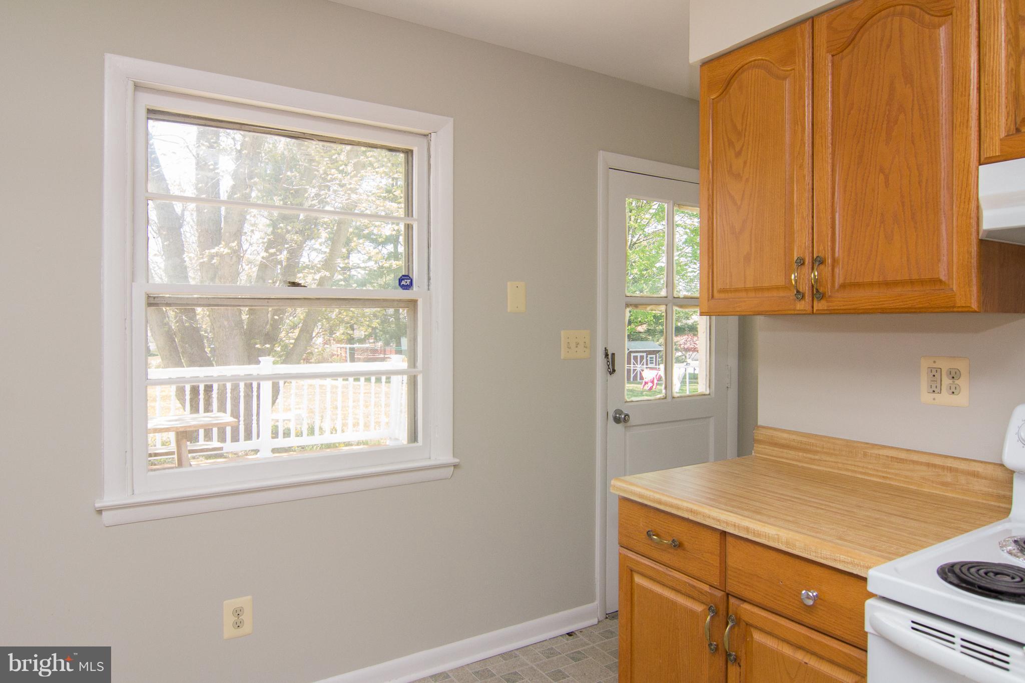 1731 Bollinger Road Westminster, MD 21157 - Photo 9 of 26 Kitchen